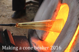Velzeke 2016 - Making a cone beaker